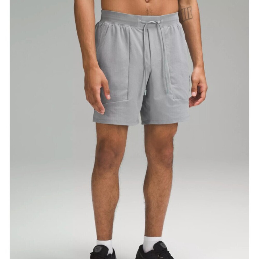Lululemon License to Train 7" Shorts in Rhino Gray Men's Size Small